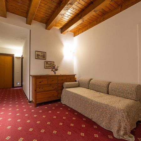 Albergo Ristorante Leon D'Oro Este Kültér fotó
