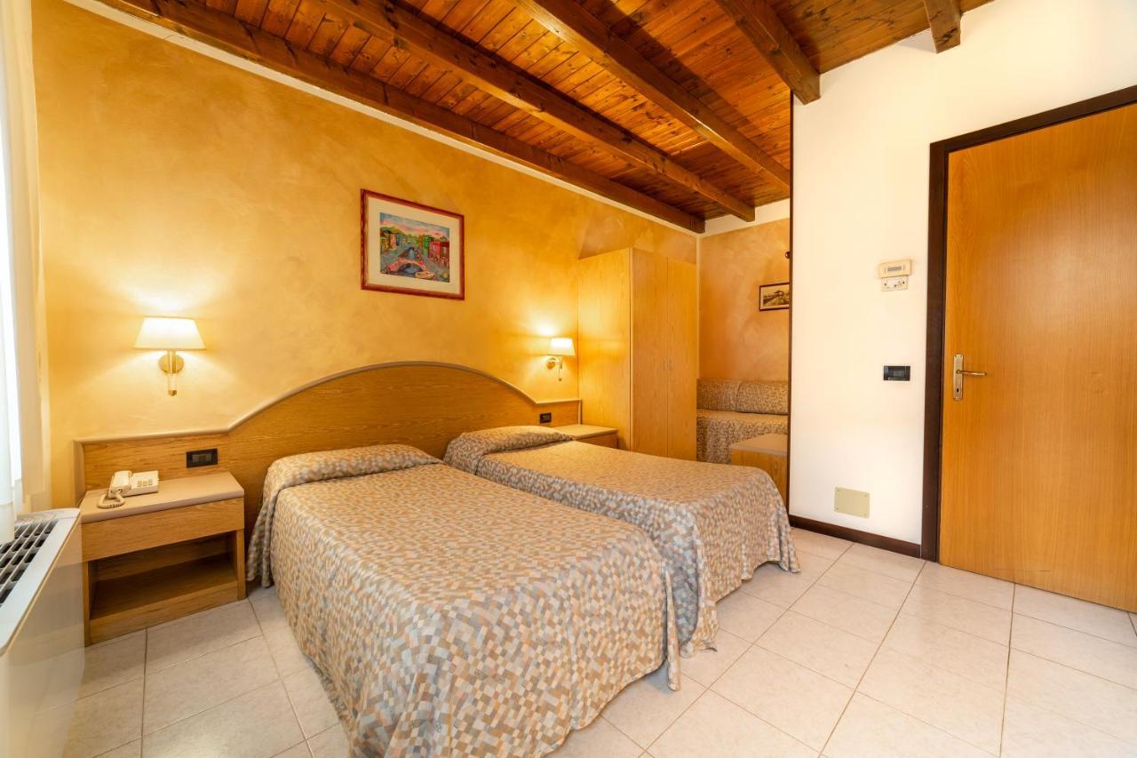 Albergo Ristorante Leon D'Oro Este Kültér fotó