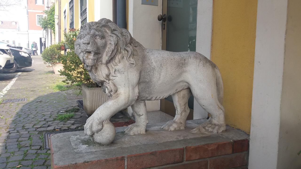 Albergo Ristorante Leon D'Oro Este Kültér fotó
